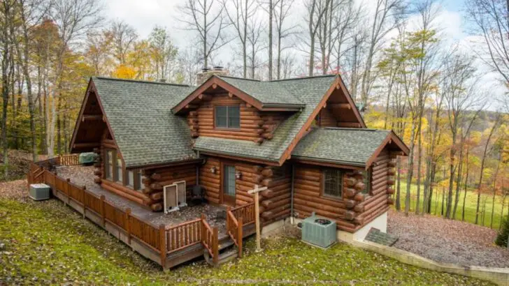 Gorgeous Log Cabin A Rustic Dream Home In The Woods