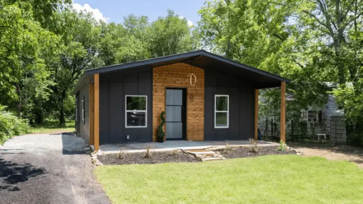 Fantastic Tiny House Very Well Designed And Charming