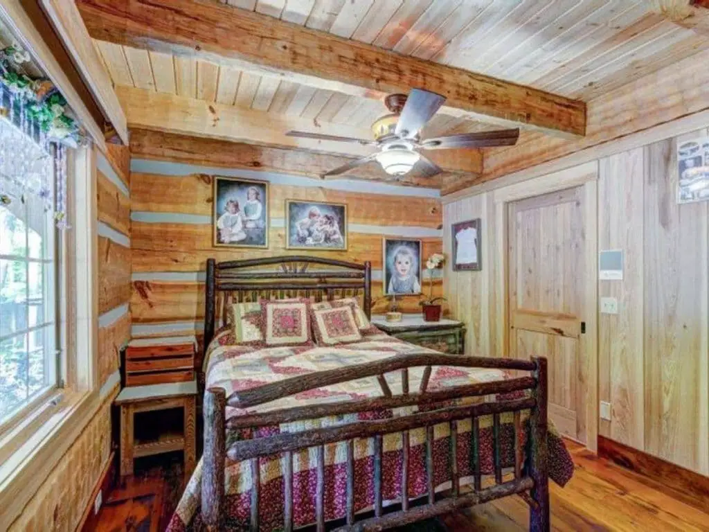 Amazing log cabin