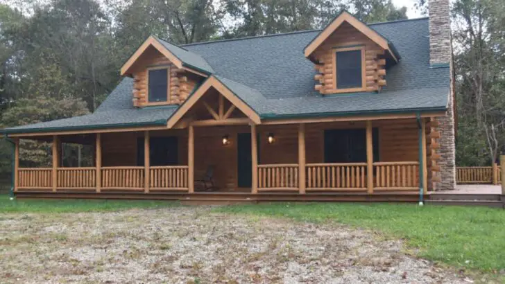 Gorgeous Log Cabin With Stunning Views And Enchanting