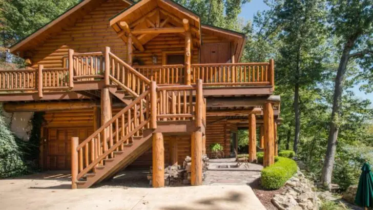Fantastic Log Cabin A Deep Dive Into The Serenity Of Lake Buckhorn