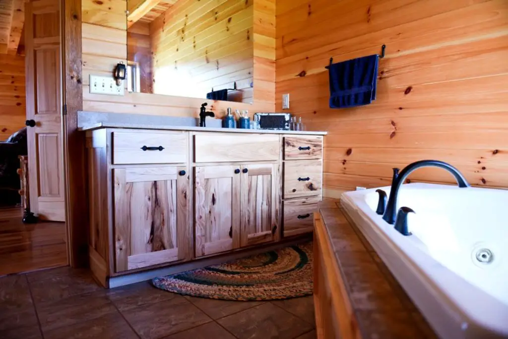 Fantastic Log Cabin