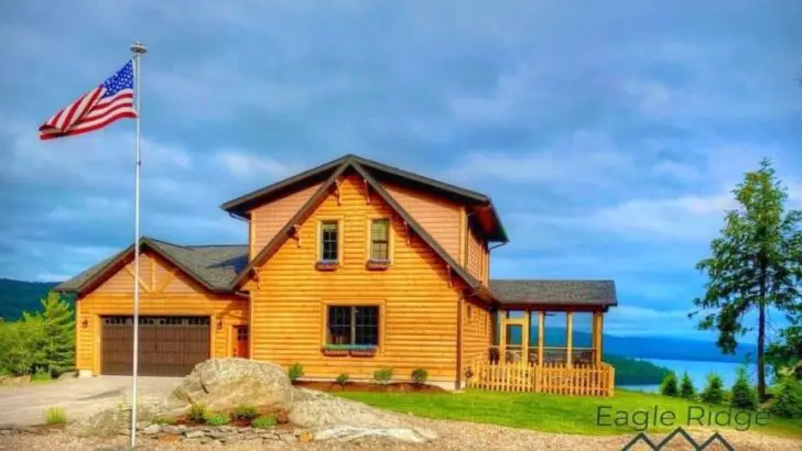 Stunning Log Cabin With A Lovely Inside And Incredible