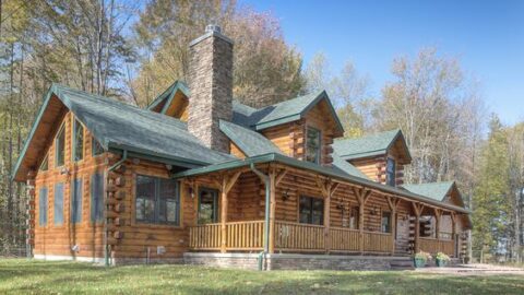 Unique Log Cabin Built For Comfort, Not Showmanship