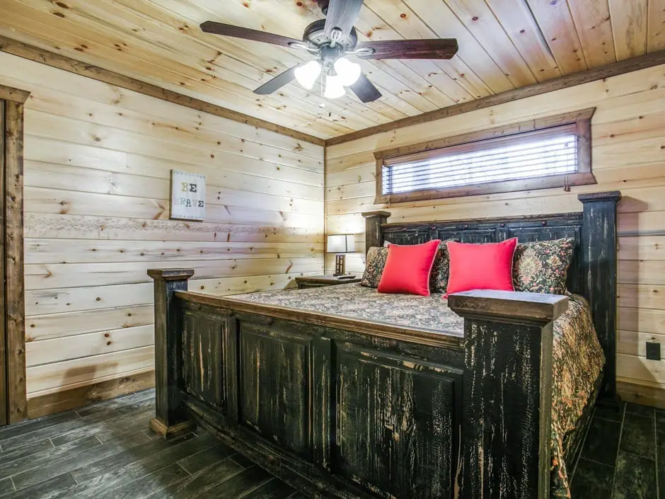 unique log cabin