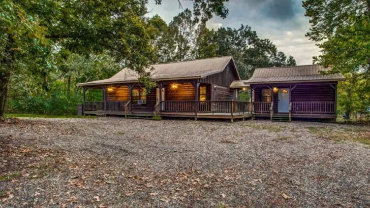 Luxury Log Cabin Tour: The Brady Ridge Modern Farmhouse Retreat