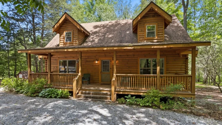 Unique Log Cabin A Perfect Blend Of Rustic Charm And Modern Comfort