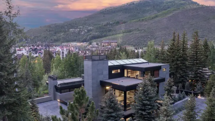 Inside a $18,900,000 Customized Colorado Smart Home | Modern Mansion