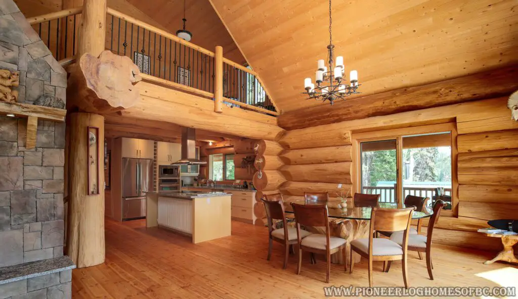 Spacious log cabin