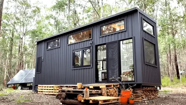Luxury Meets Simplicity In This Incredible Queensland Forest Tiny House