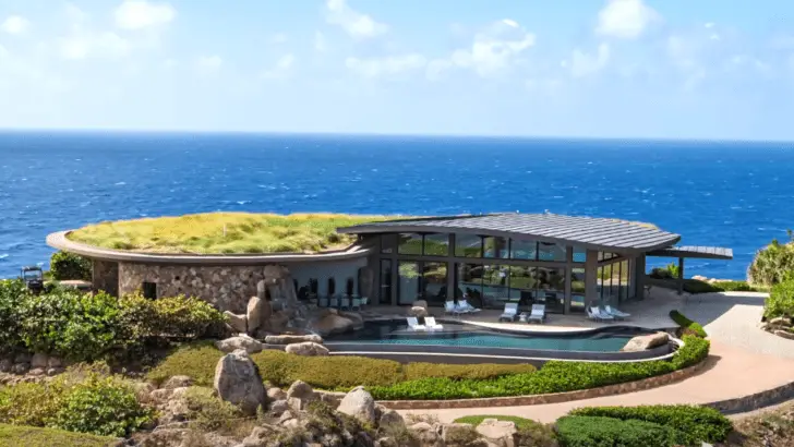 Touring a $39,500,000 Invisible Modern Home With CRAZY Ocean Views