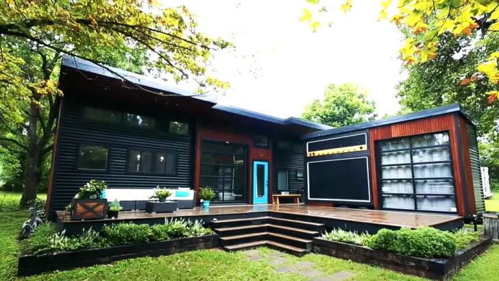 Musician’s Incredible Modern Tiny House & Mobile Music Studio