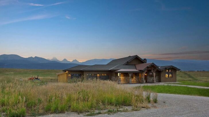 The Best Log Cabin With Beautiful Is A Sprawling Masterpiece