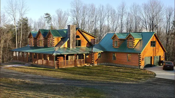 Wonderful Log Cabin Functionality Meets Rustic Charm