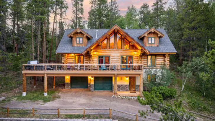 Classic Log Cabin Charm with Modern Touches: The Cle Elum Experience