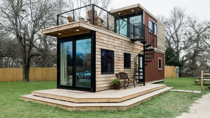 Wonderful Tiny House Made From Two Shipping Containers