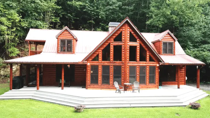 Reconnect With Nature And Create Lasting Memories In Our Charming Log Cabin