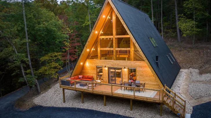 Unplug And Unwind In Our Cozy A-Frame Cabin, Nestled In Nature’s Embrace