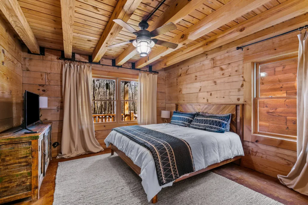 Cozy log cabin