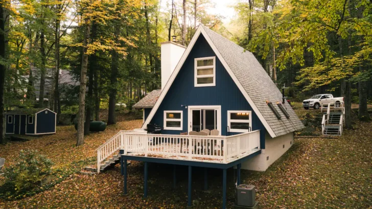 Amazing A-Frame Cabin Is Only 2 Miles From Cranmore Mountain And The Conway Center