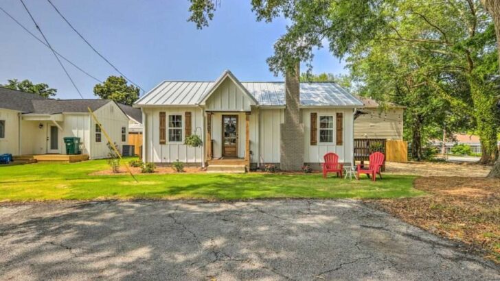 Stunning Carrollton Tiny House With Exceptional Interior Design