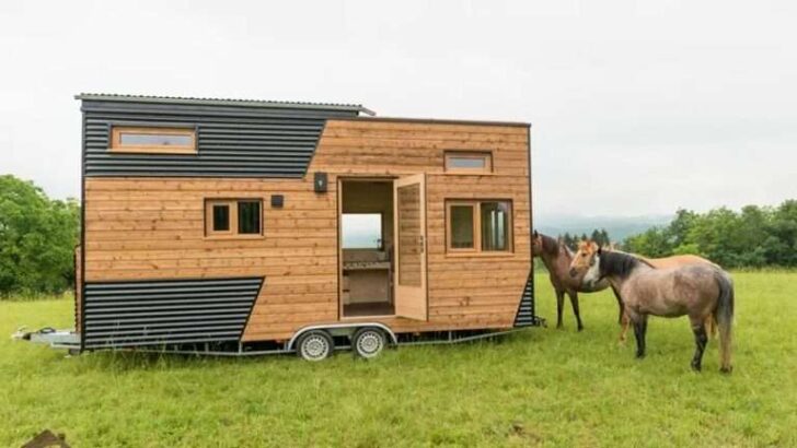 Gorgeous Tiny House By Optinid With A Stunning Design And Magical