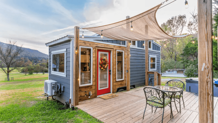 Tranquil Magnolia Tiny House Nestled At The Base Of Lookout Mountain