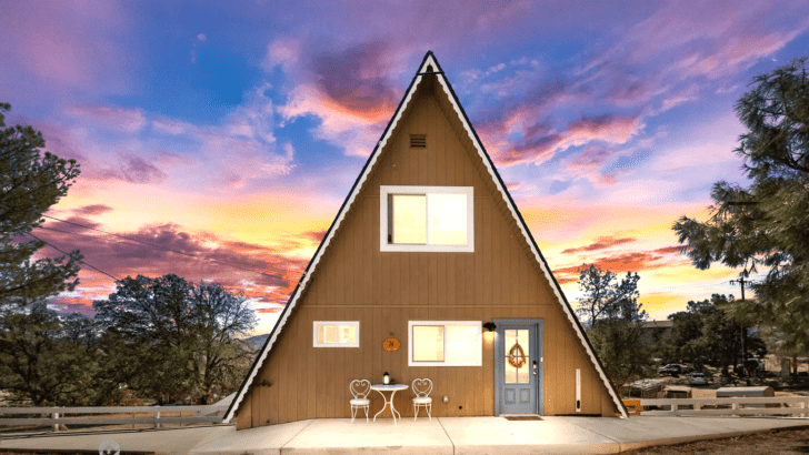 Spectacular A-Frame Cabin With beautiful views!