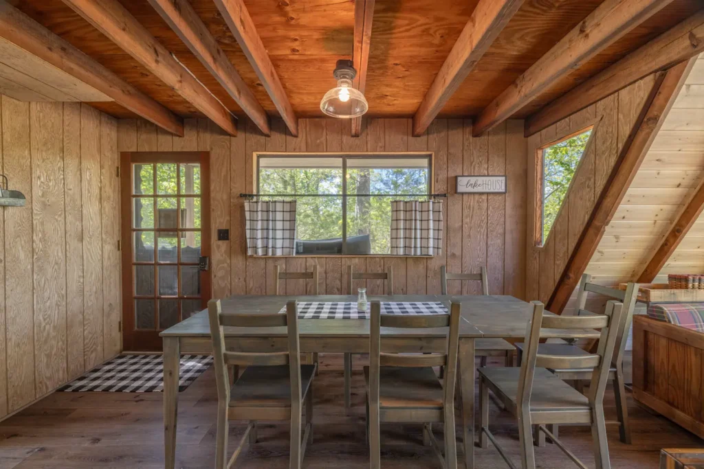 Picturesque A-frame cabin