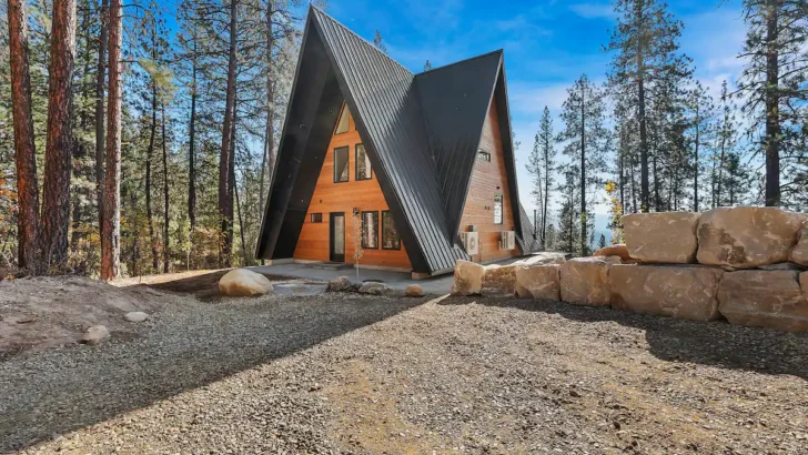 Experience The Magic Of A-Frame Cabin With Stunning Views And Cozy Amenities