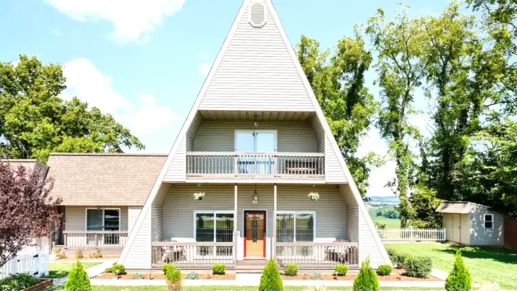 Fantastic A-Frame Cabin With Exquisite Furnishings And Magical