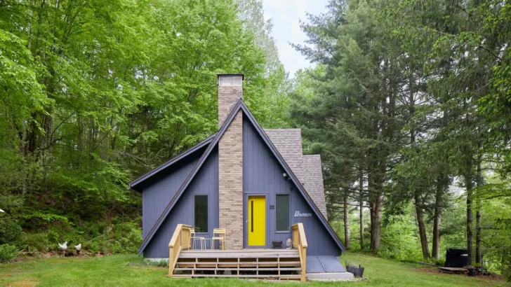 Discover The Magic Of Nature In This Beautiful A-Frame Cabin