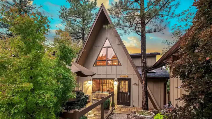 Beautiful A-Frame Cabin With Stunning View And Enthralling