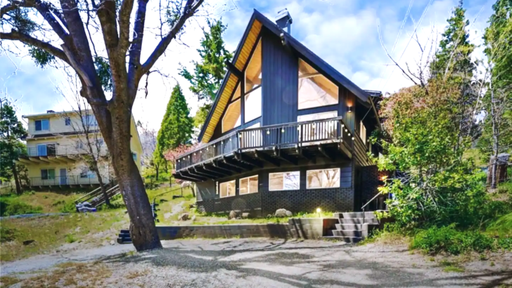 Amazing A-Frame Cabin With Groovy Game Room & Lake Rights!