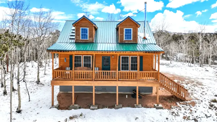 Amazing Log Cabin With A Breathtaking View Of The Mountains