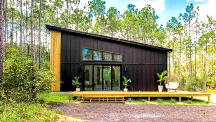 Romantic With A Modern Unique Tiny House And Fascinating