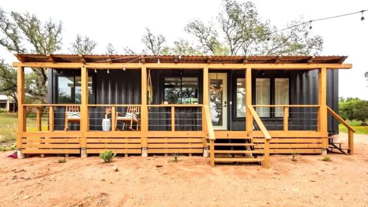 Fantastic Tiny Container House With A Breathtaking View Of The Mountains