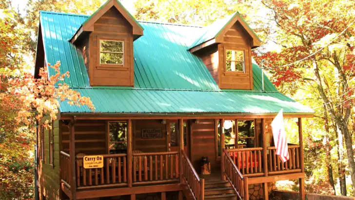 Gorgeous Log Cabin With An Amazing View And Interesting