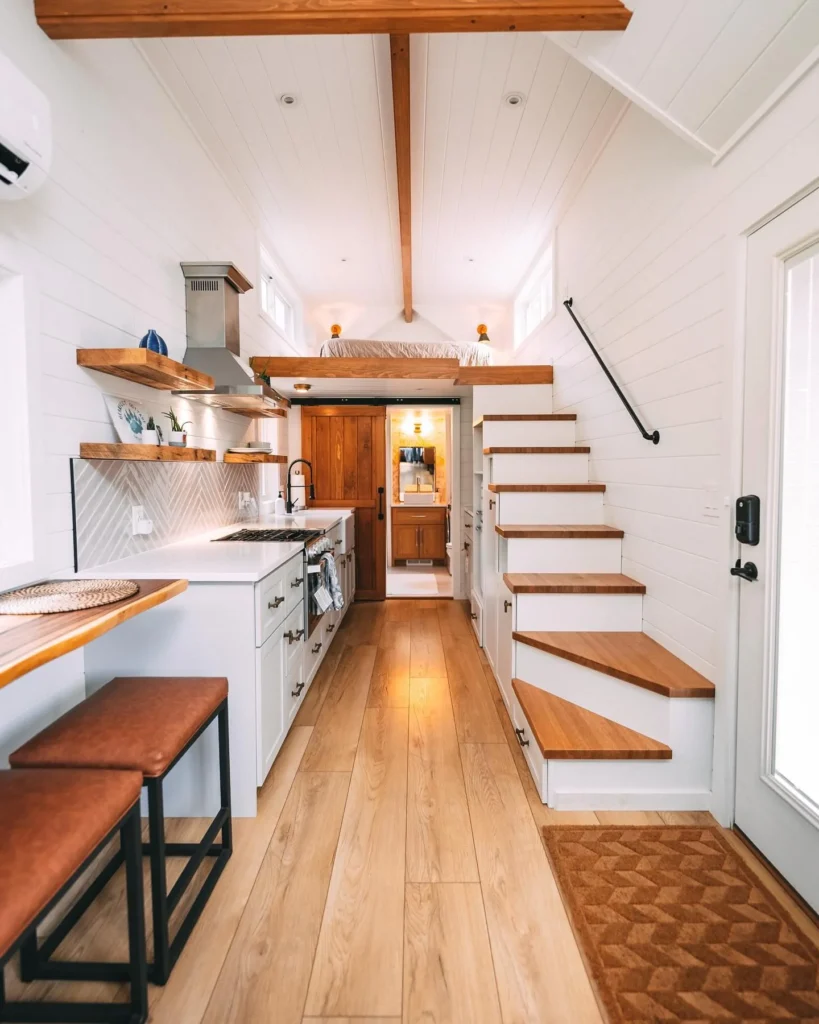 33 Tiny House Interior Design Ideas for Creating a Warm Rustic Retreat