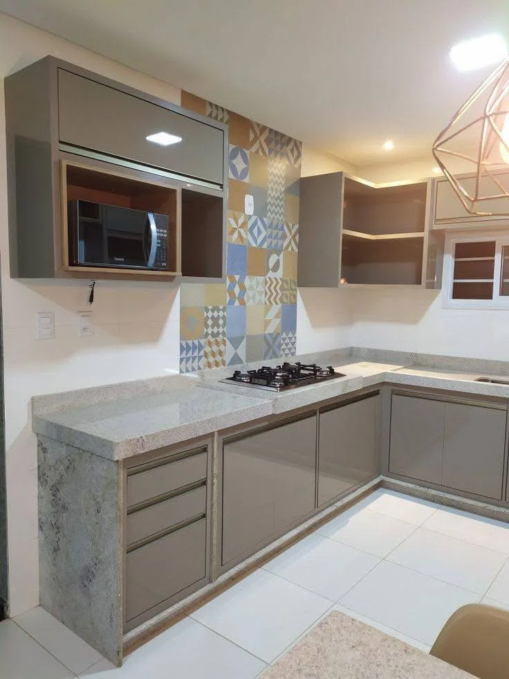 Kitchen with Integrated Microwave in Cabinetry