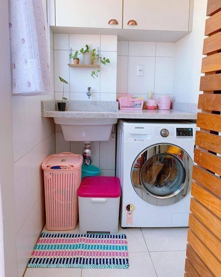 Colorful Laundry Room Accents Decor