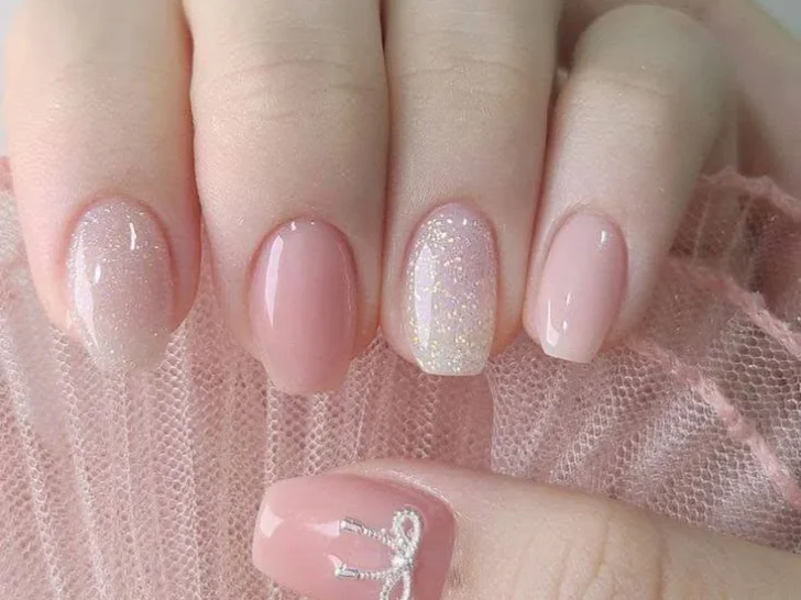 27 Elegant Short Pink Nude Nails You Need to Try