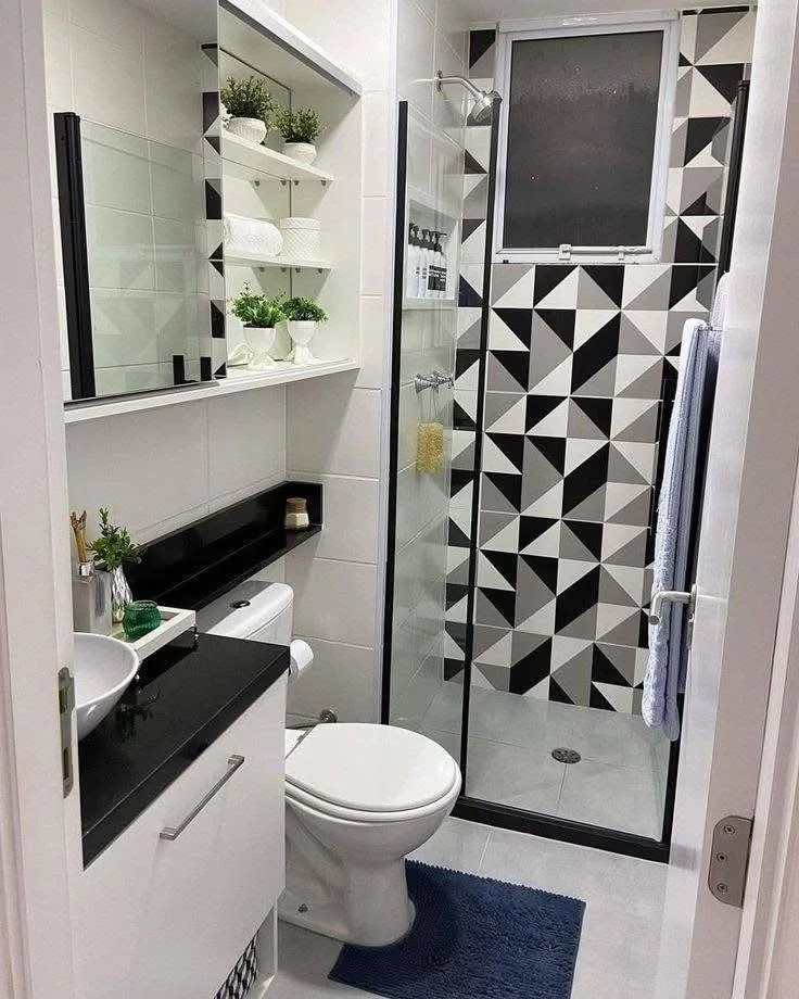 Small Bathroom - Geometric Tile Shower Wall