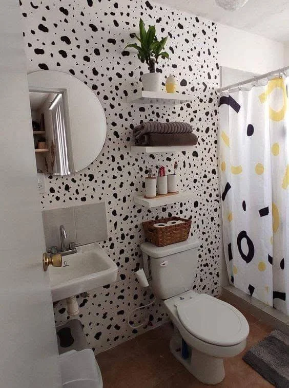 Small Bathroom Decor - Bold Wallpaper Design