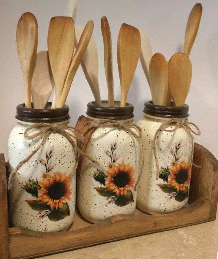 DIY Mason Jars Painted with Sunflowers for Home Decor.