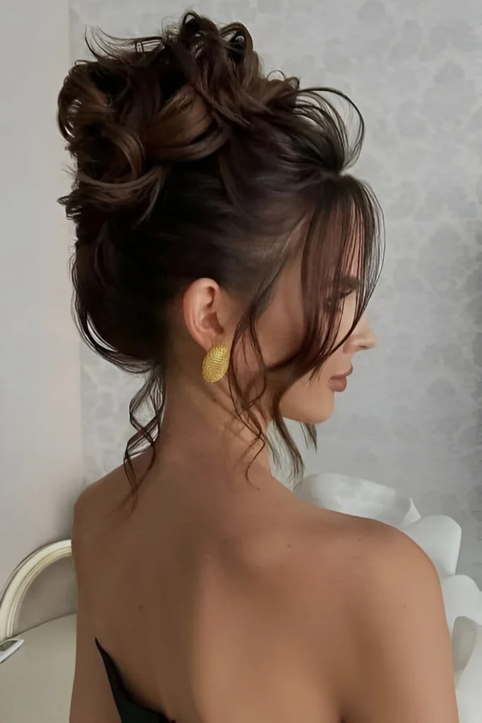 Upcycled Christmas hairstyle classic chignon