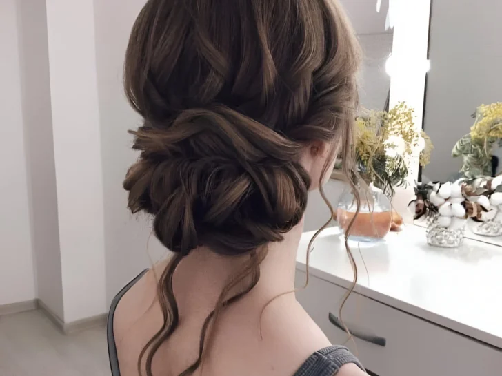 27 Stunning Upcycled Christmas Hairstyles to Shine at Your Holiday Party